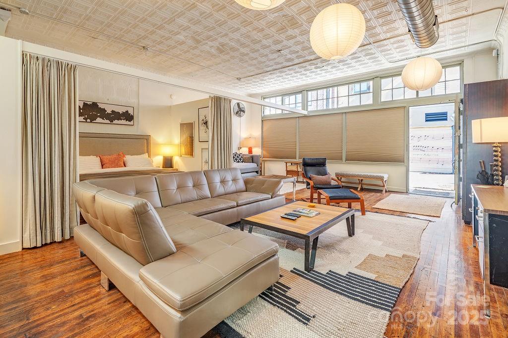 33 Carolina Lane Asheville NC 28801