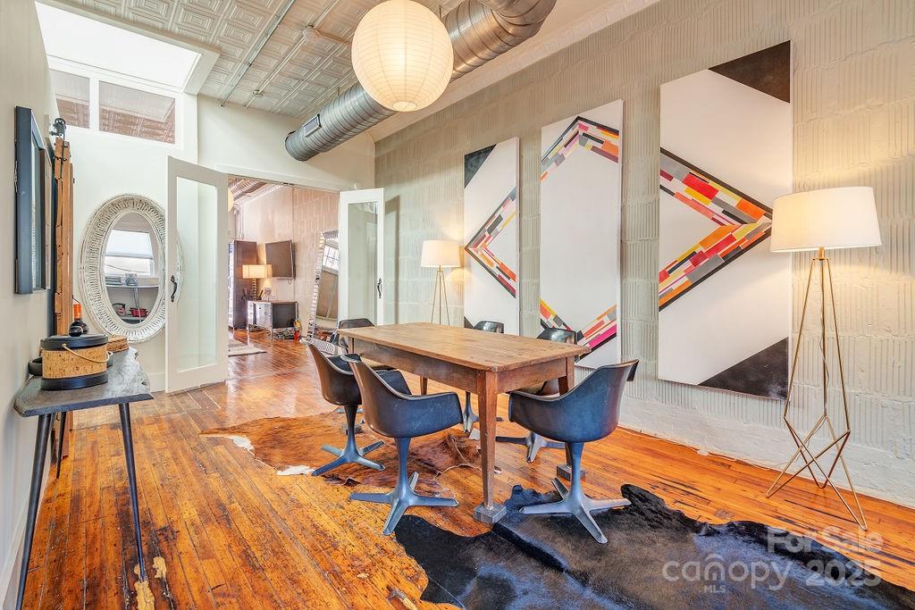 33 Carolina Lane Asheville NC 28801