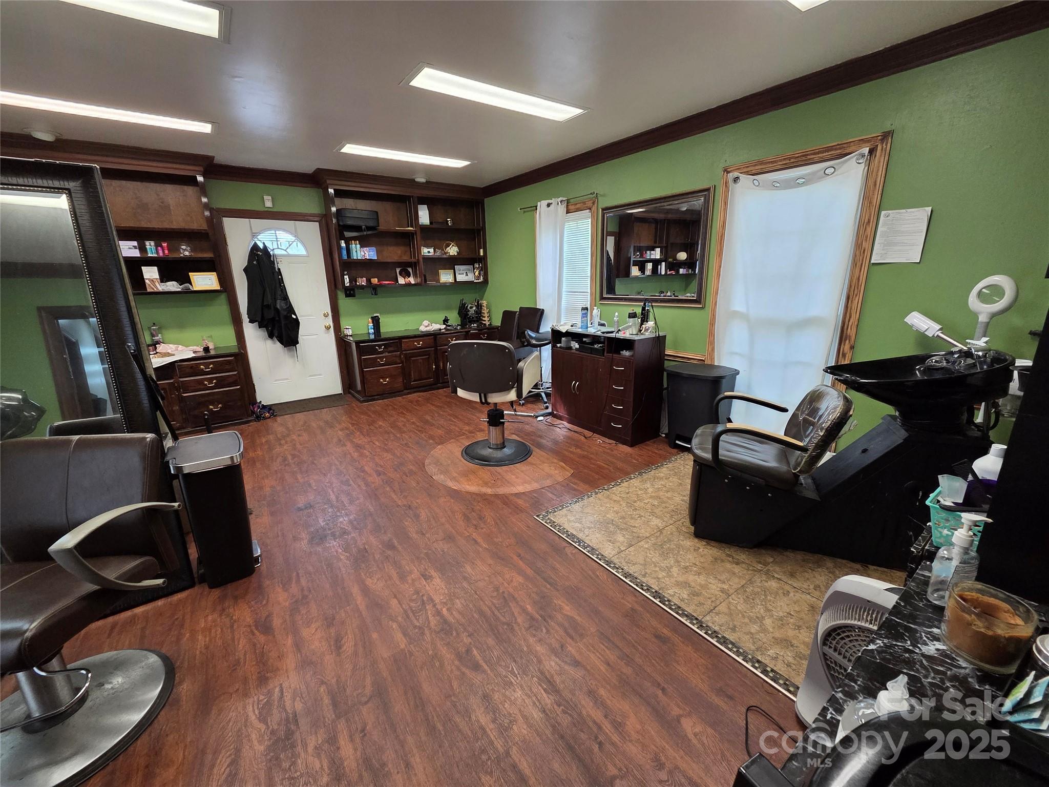 5511 Monroe Road Charlotte NC 28212