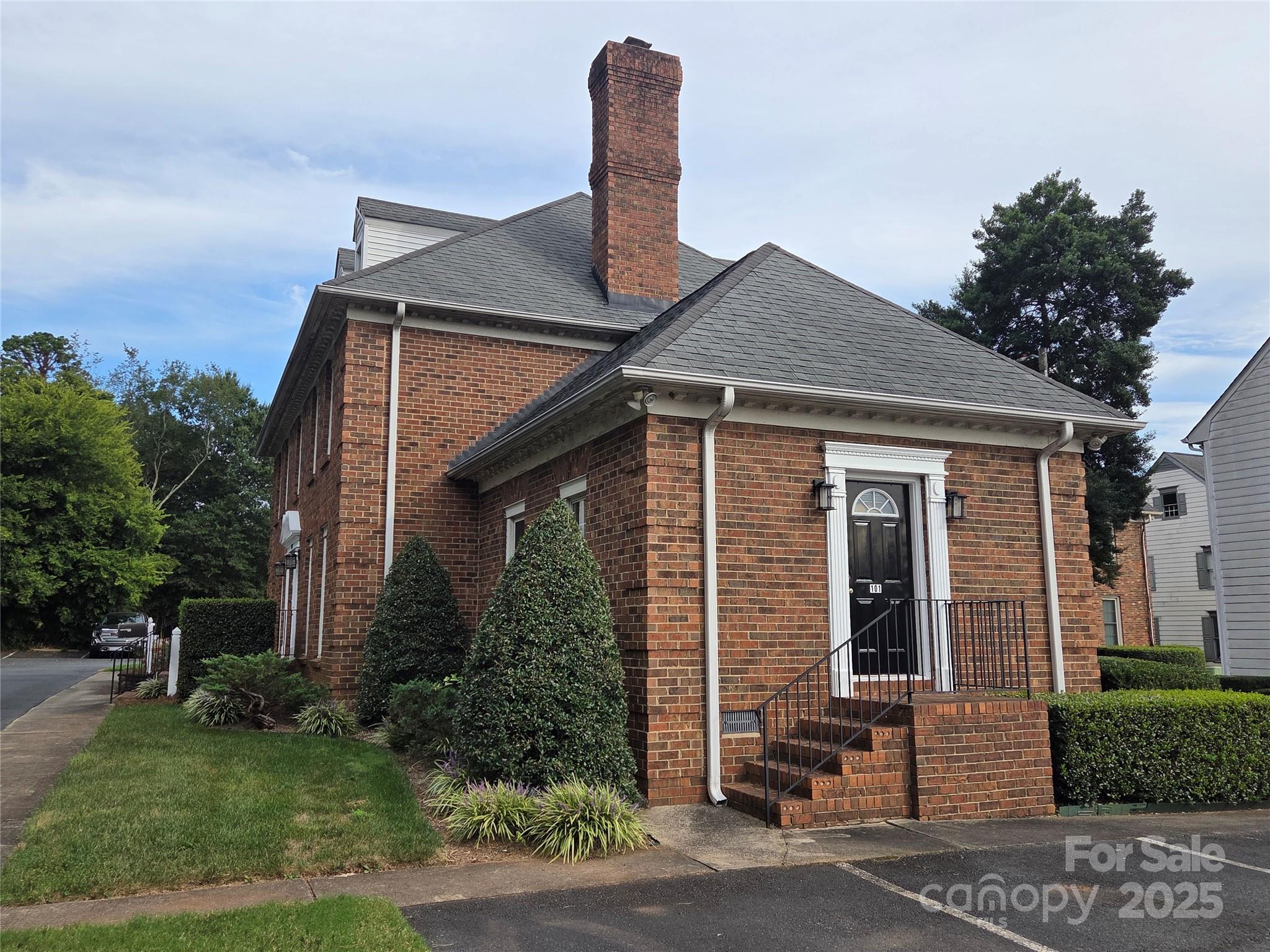 5511 Monroe Road Charlotte NC 28212