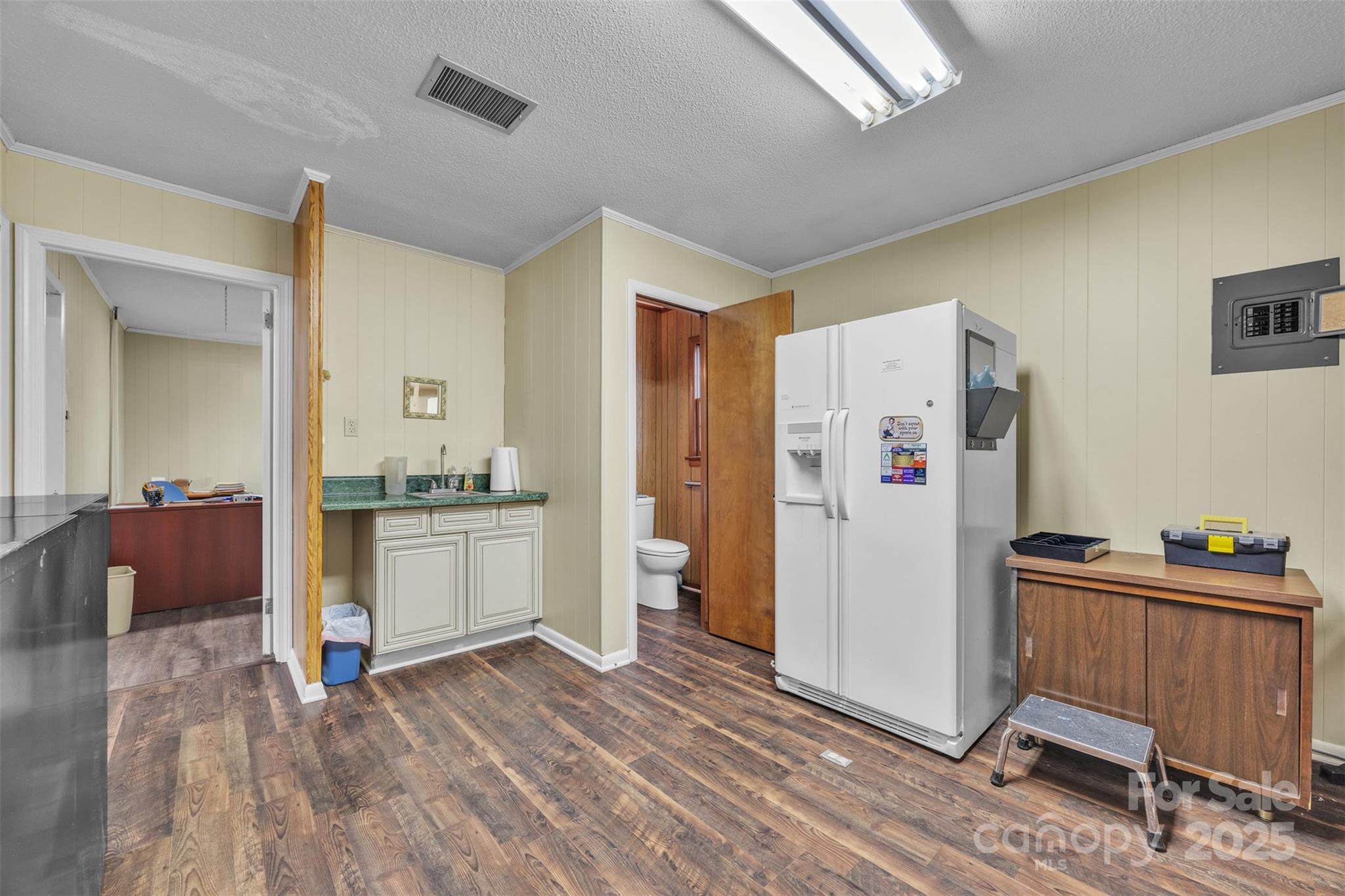 10 1st Avenue NW Taylorsville NC 28681
