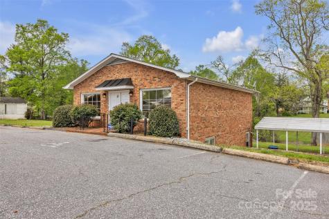 10 1st Avenue NW Taylorsville NC 28681