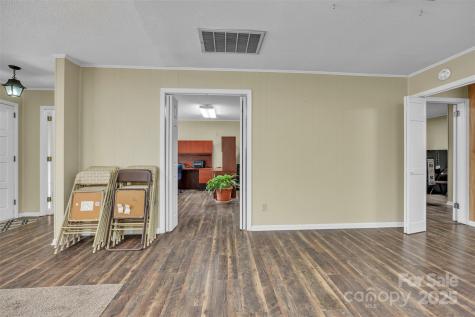 10 1st Avenue NW Taylorsville NC 28681