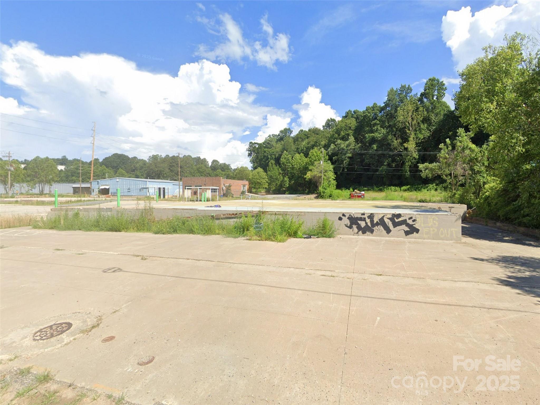 Asheville NC, 99 Thompson Street