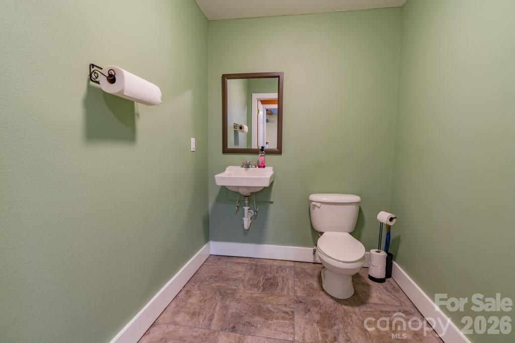1080 Main Street Lenoir NC 28645