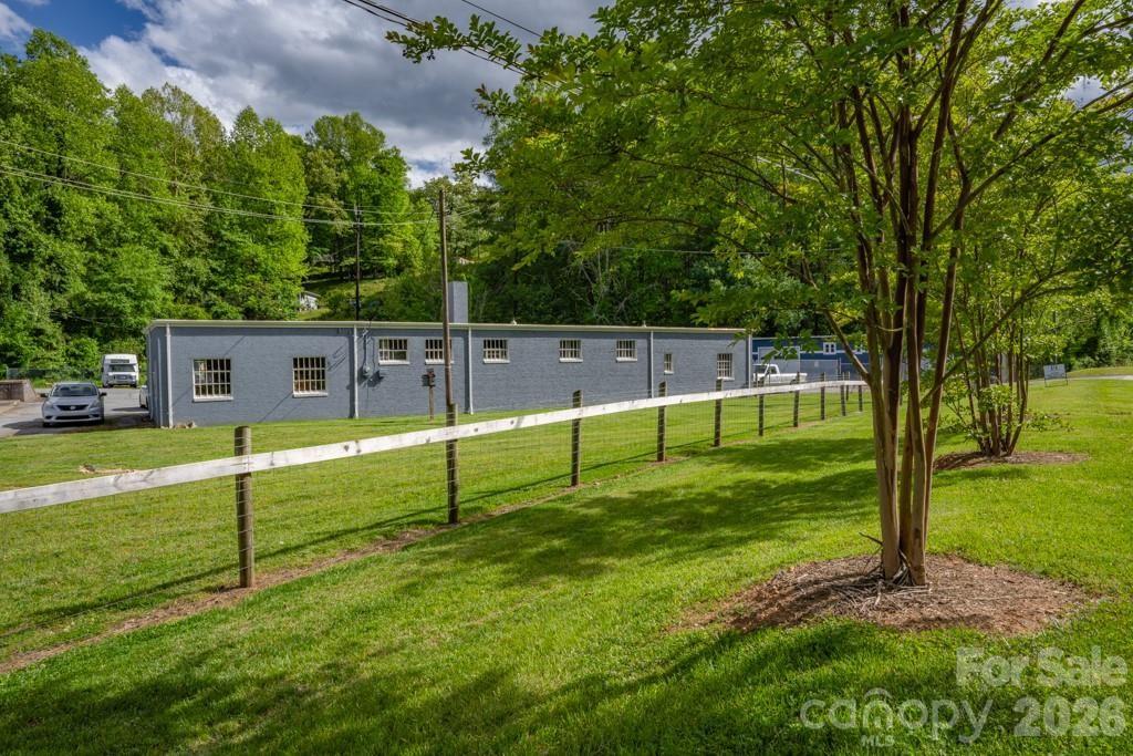 1080 Main Street Lenoir NC 28645