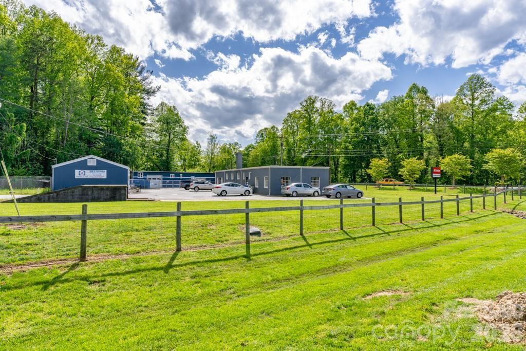 1080 Main Street Lenoir NC 28645
