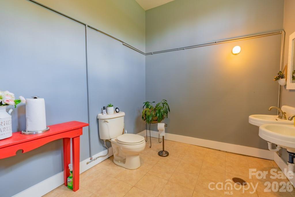 1080 Main Street Lenoir NC 28645