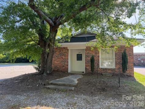 104 S Ashe Street Kershaw SC 29067