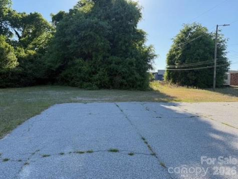 104 S Ashe Street Kershaw SC 29067