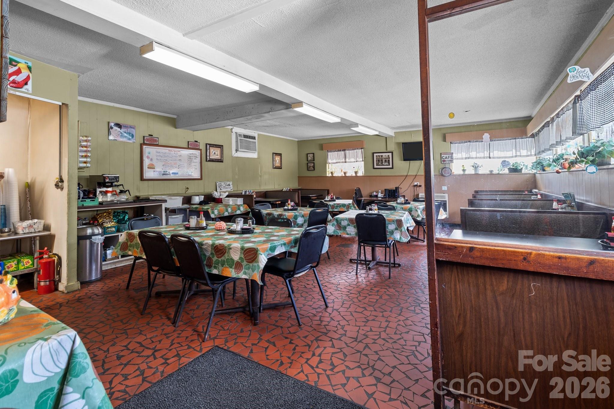 1128 N Main Street Oakboro NC 28129