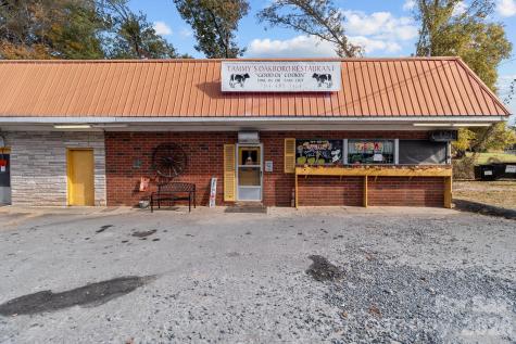 1128 N Main Street Oakboro NC 28129