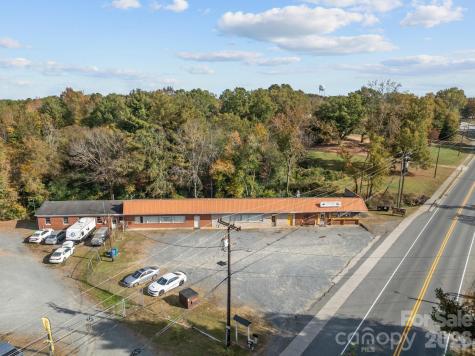 1128 N Main Street Oakboro NC 28129