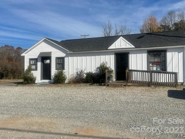 1891 Mecklenburg Highway Mooresville NC 28115