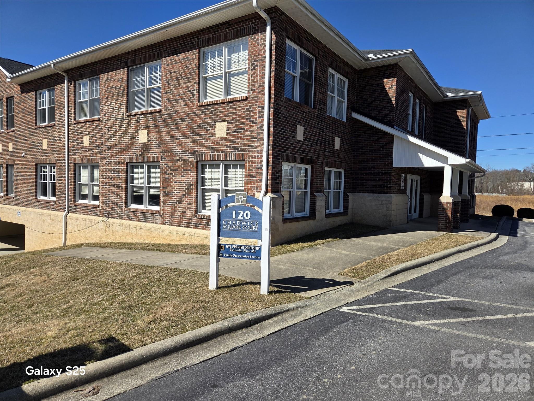 120 Chadwick Square Court Hendersonville NC 28739