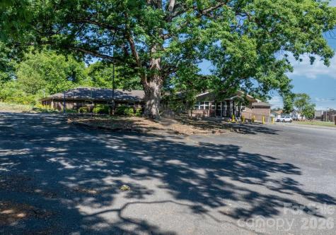 304 S Main Street Morganton NC 28655