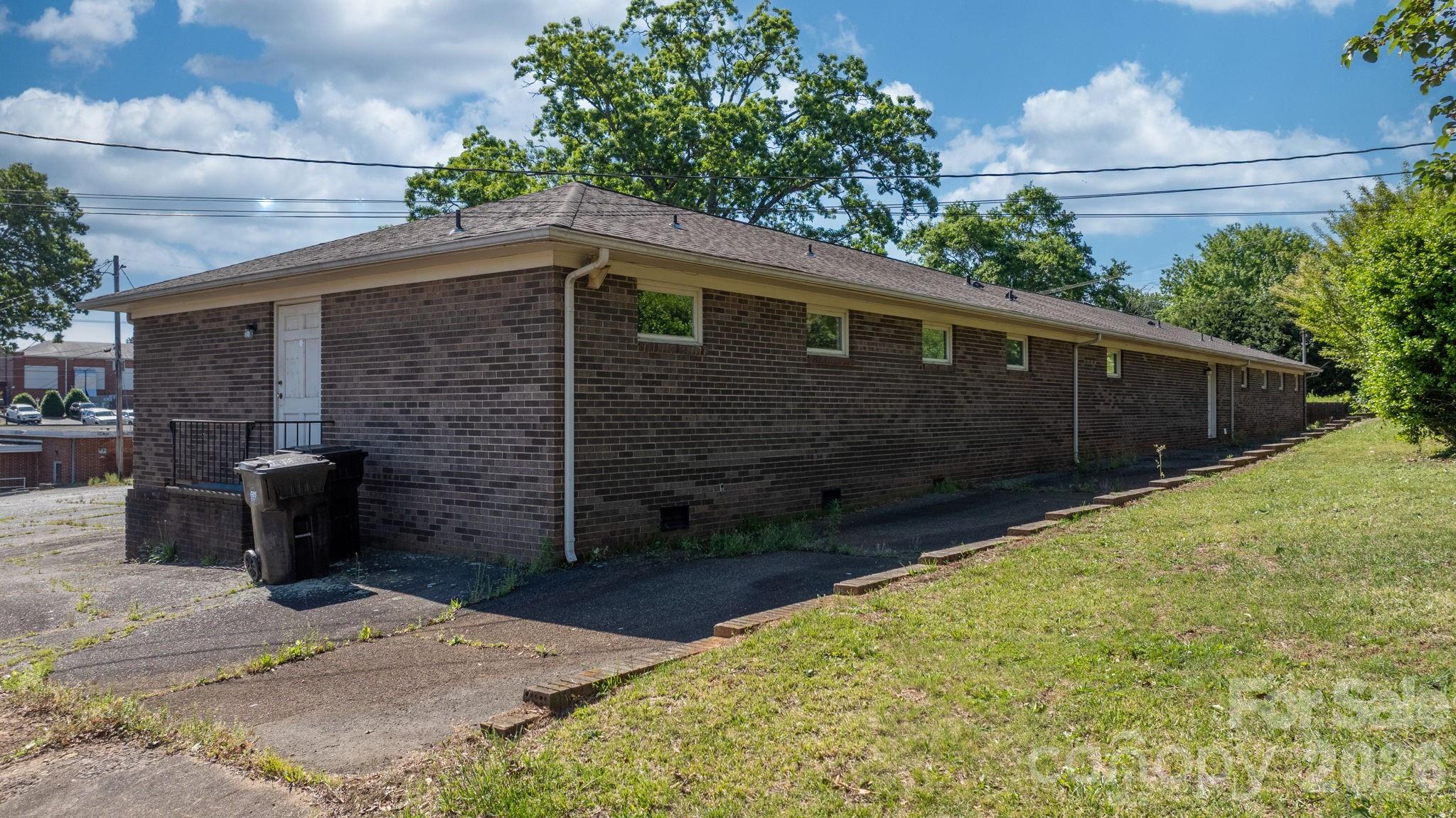 304 S Main Street Morganton NC 28655