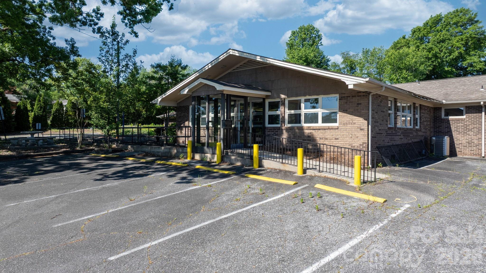 304 S Main Street Morganton NC 28655