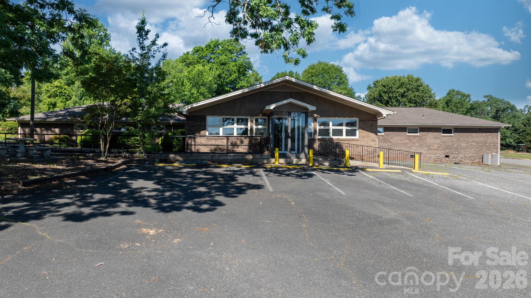 304 S Main Street Morganton NC 28655