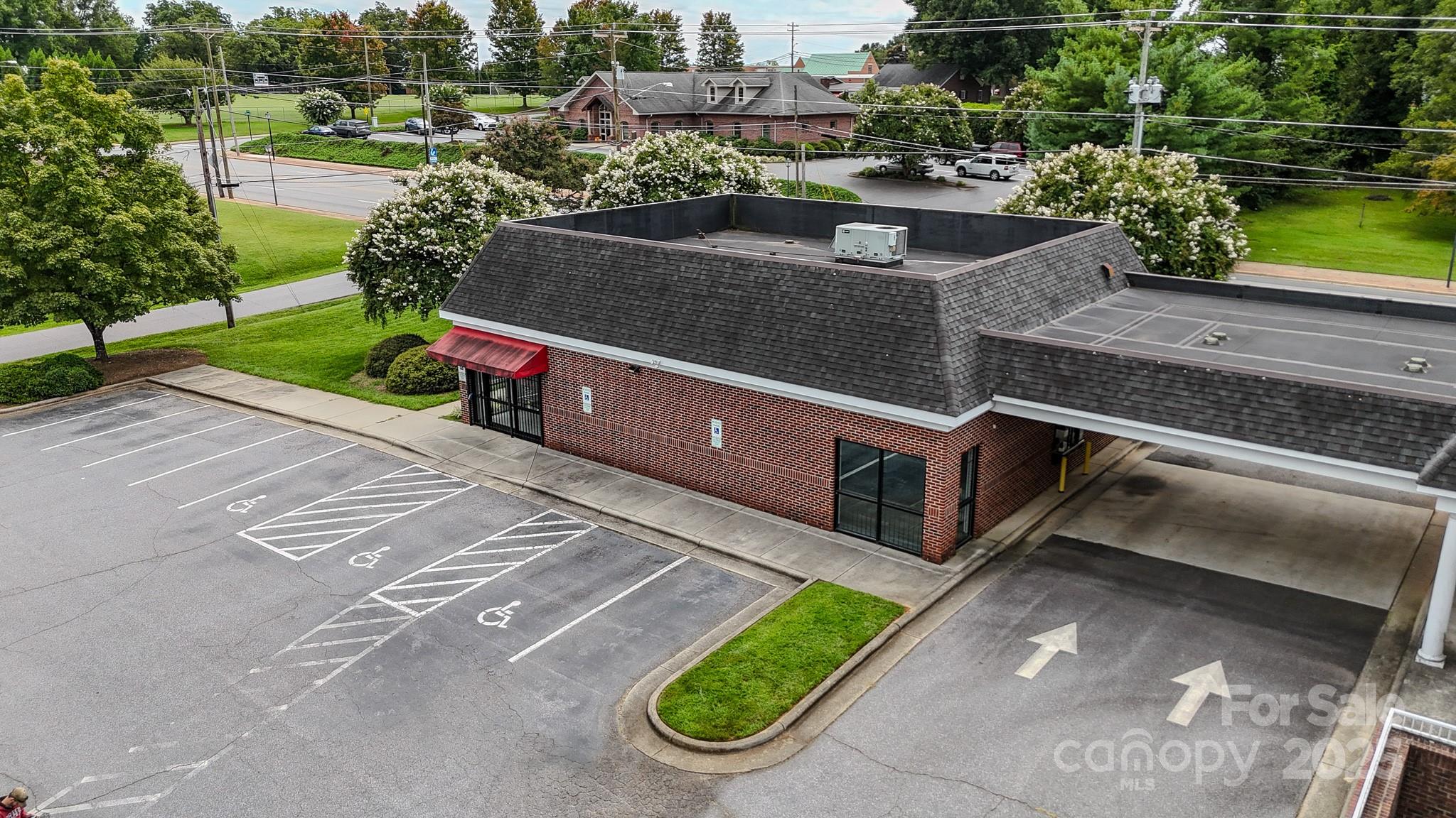 317 1st Street E Conover NC 28613