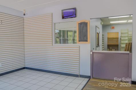 317 1st Street E Conover NC 28613