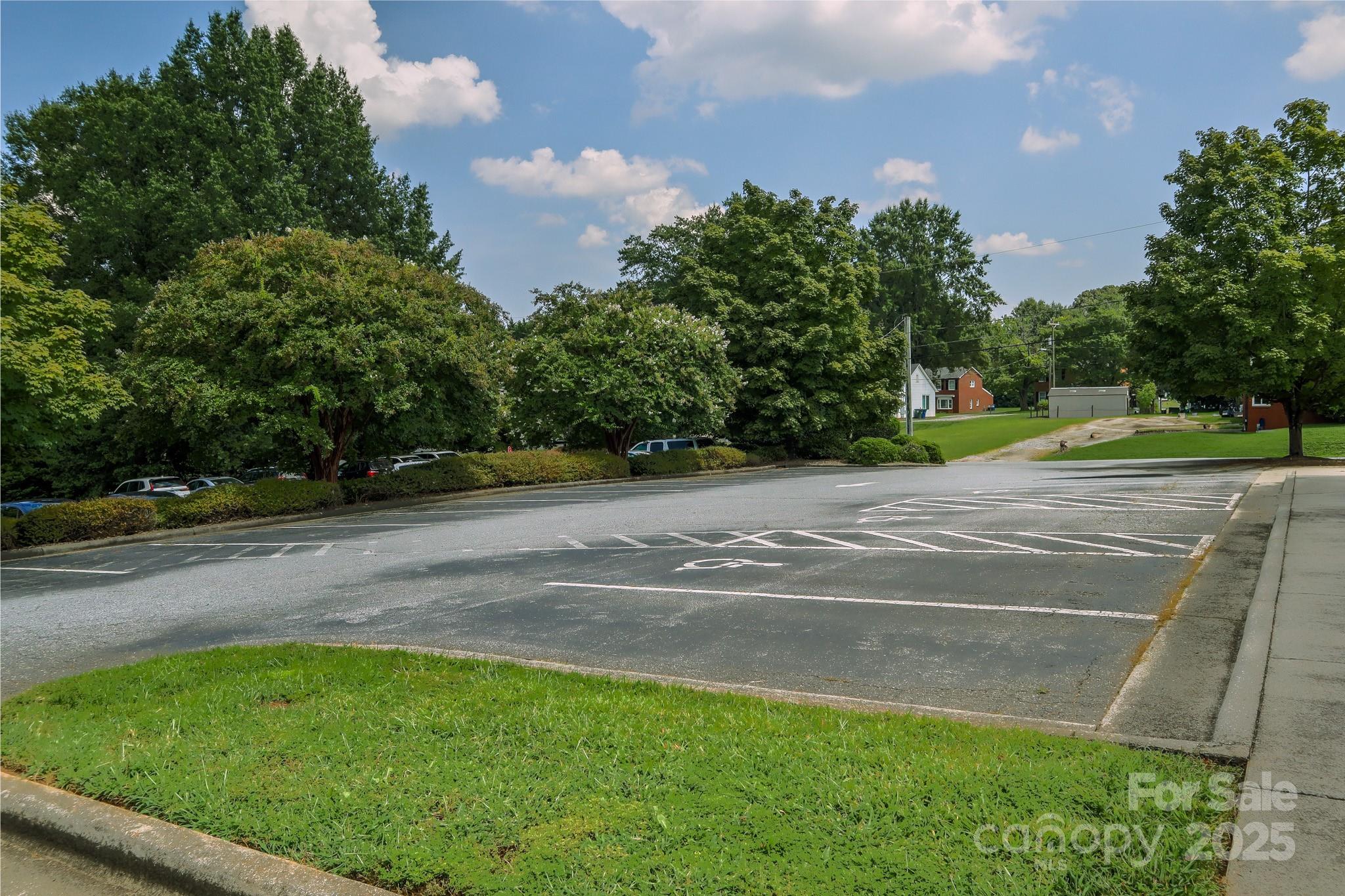 317 1st Street E Conover NC 28613