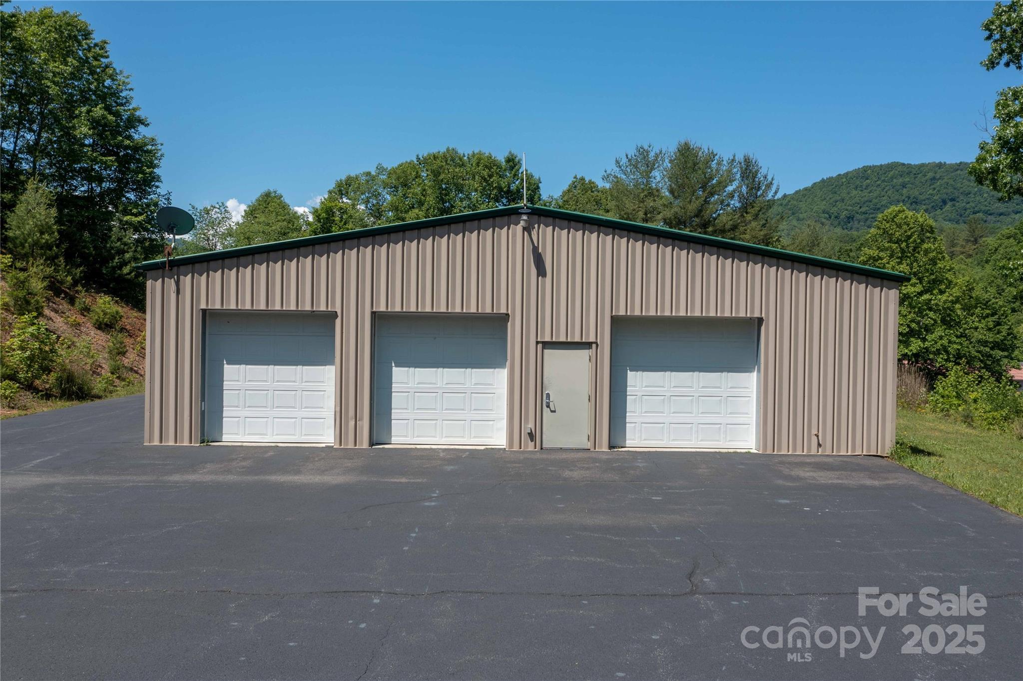 6573 S Nc Highway 226 Highway Spruce Pine NC 28777