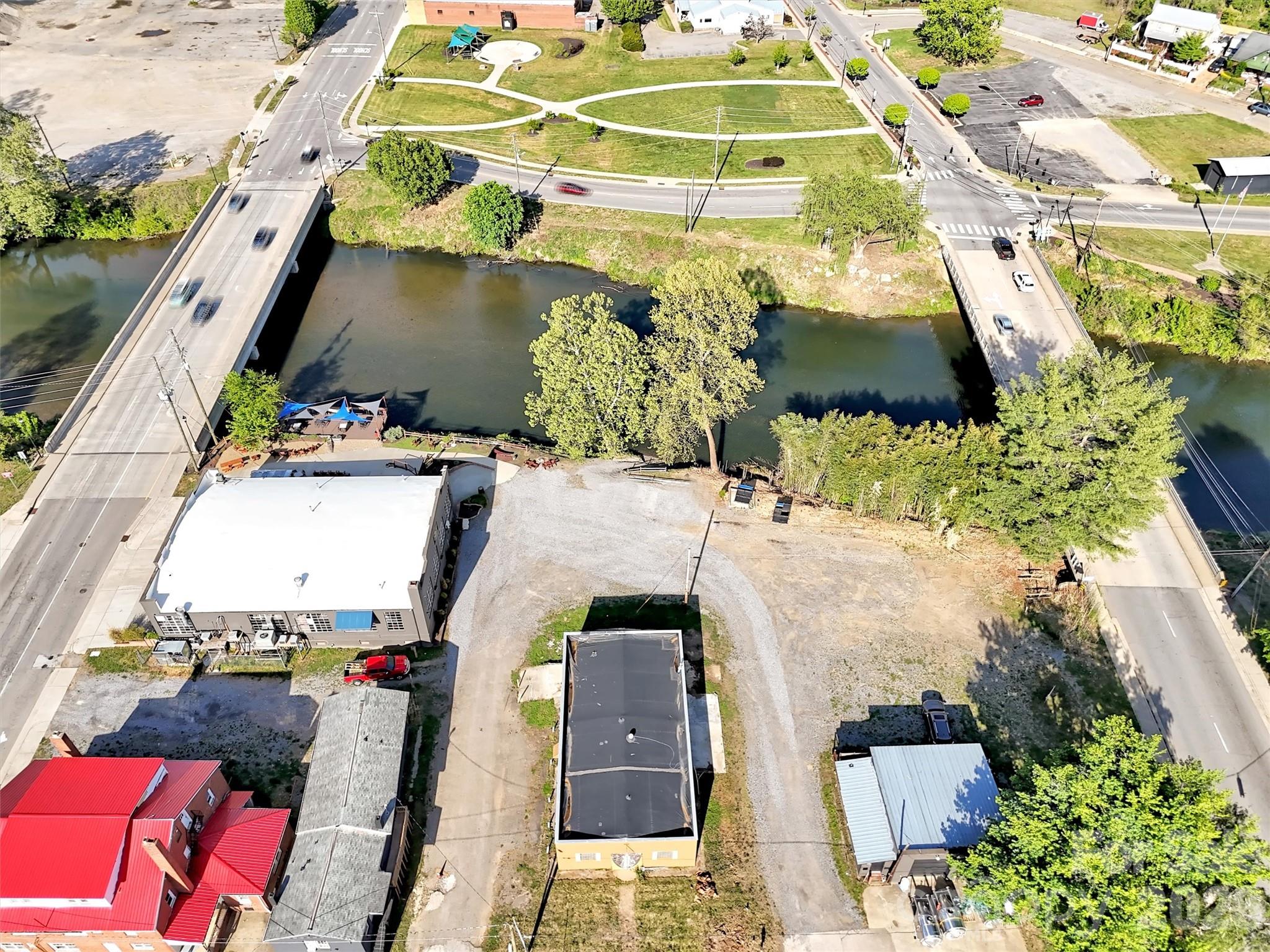 31 Penland Street Canton NC 28716
