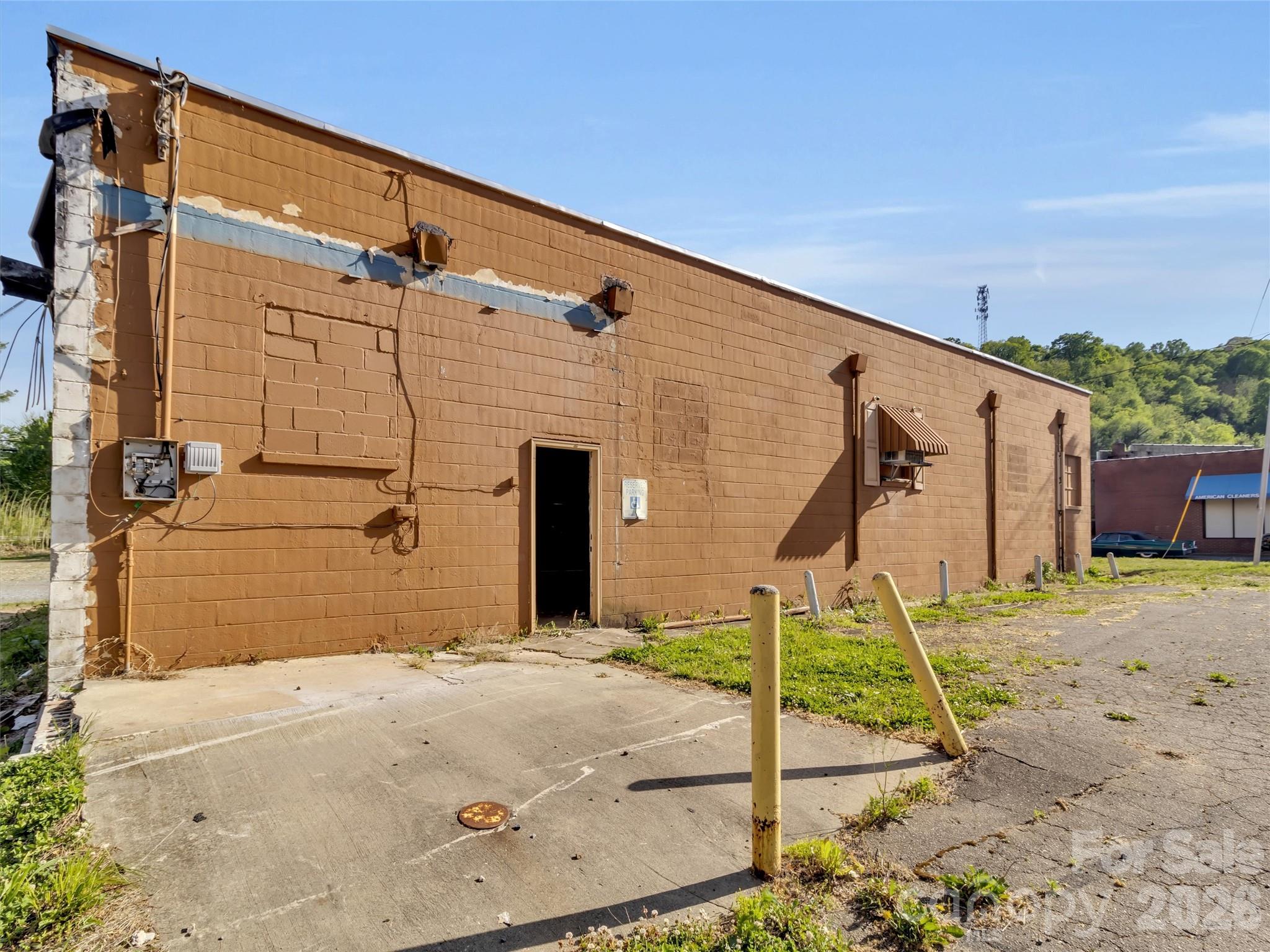 31 Penland Street Canton NC 28716