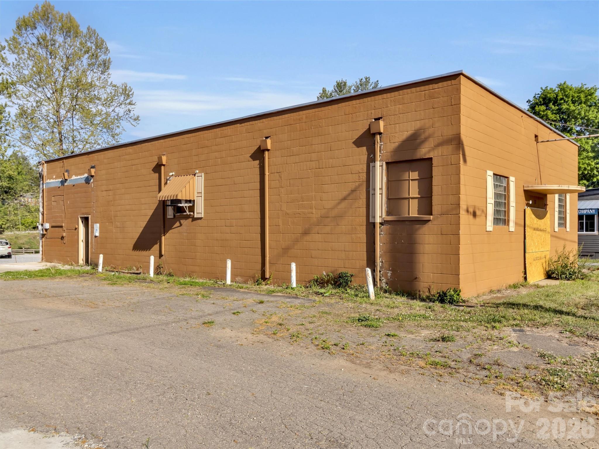 31 Penland Street Canton NC 28716