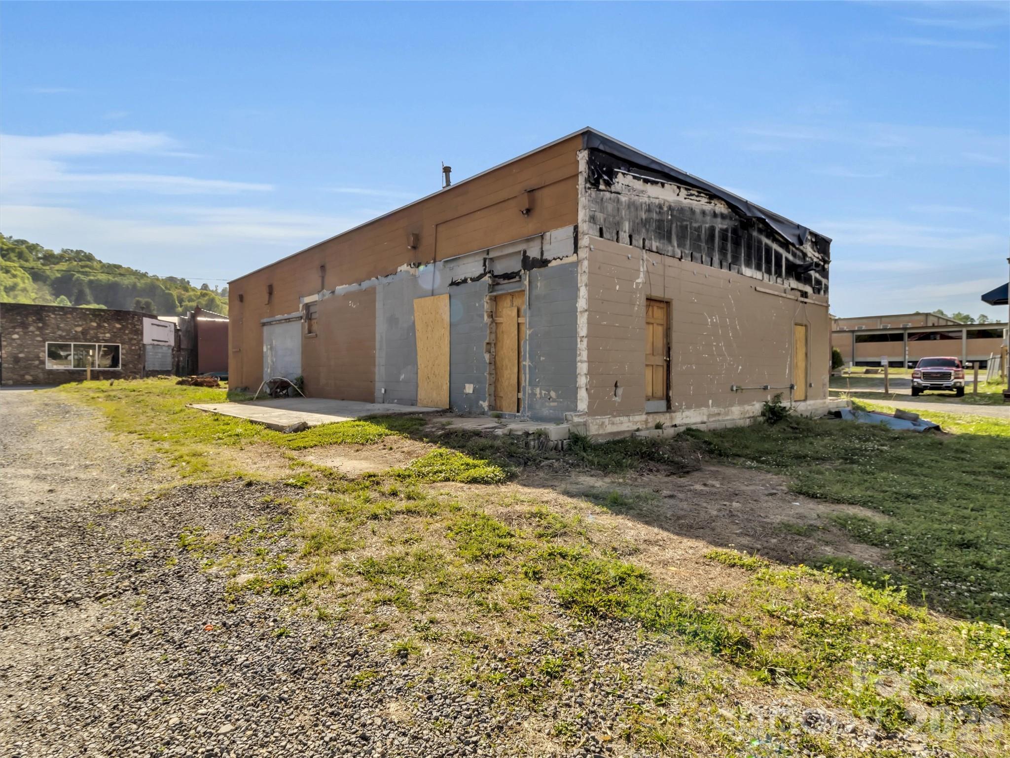 31 Penland Street Canton NC 28716