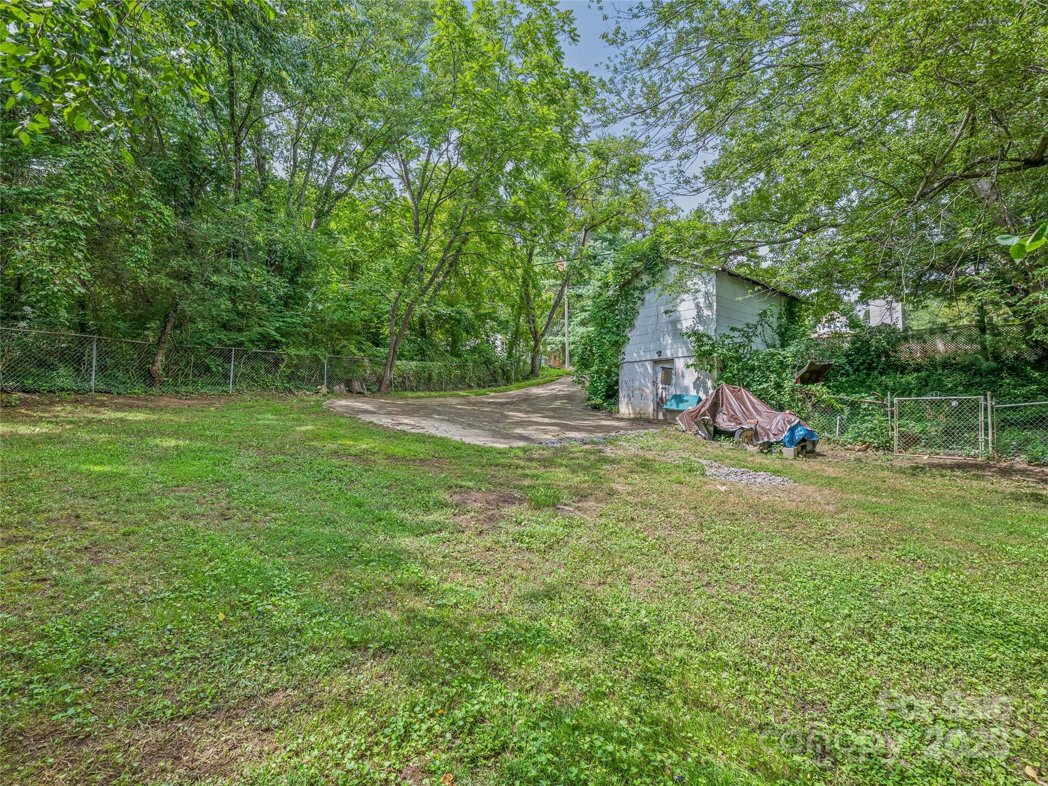 220, 226 & 99999 Hazel Mill Road Asheville NC 28806