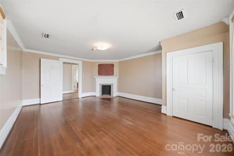 121 5th Avenue NE Hickory NC 28601