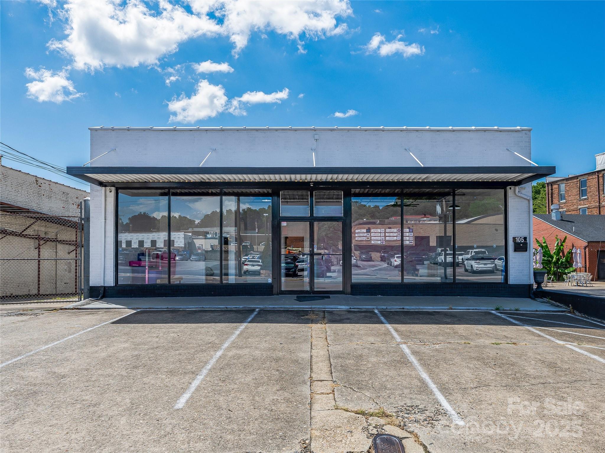 105 W Henderson Street Marion NC 28752