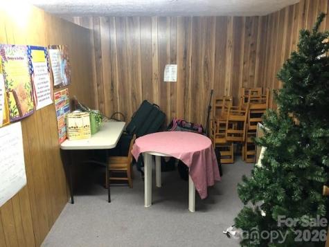 104 Fairway Shopping Center Street Hudson NC 28638