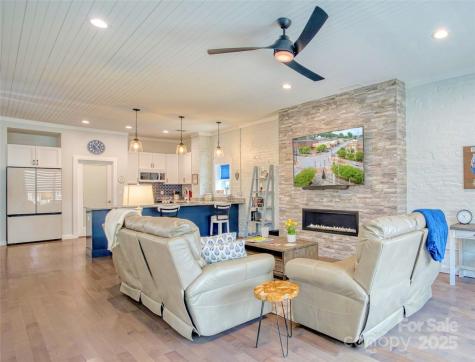 118 Mulberry Street NW Lenoir NC 28645
