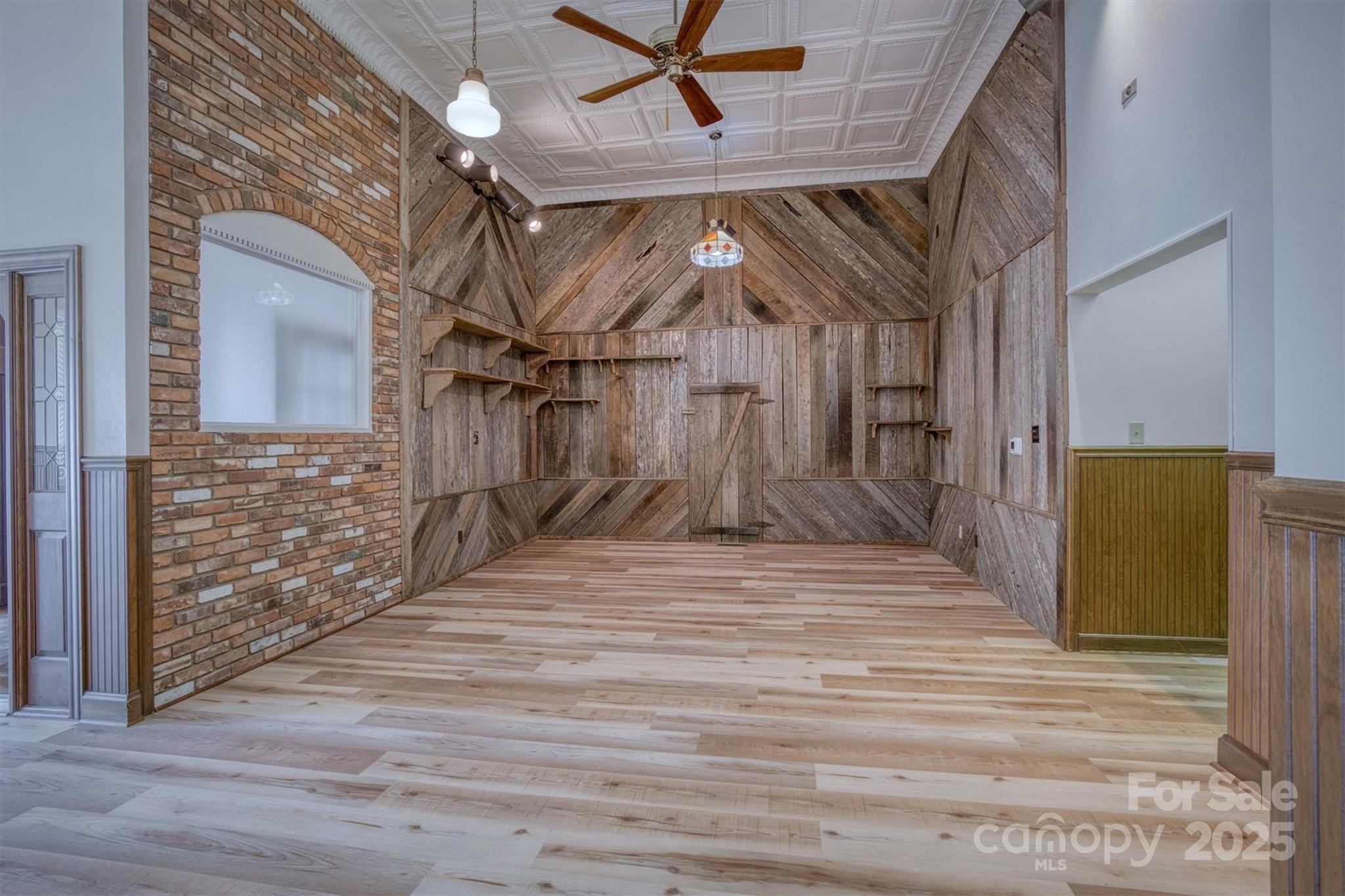 118 Mulberry Street NW Lenoir NC 28645