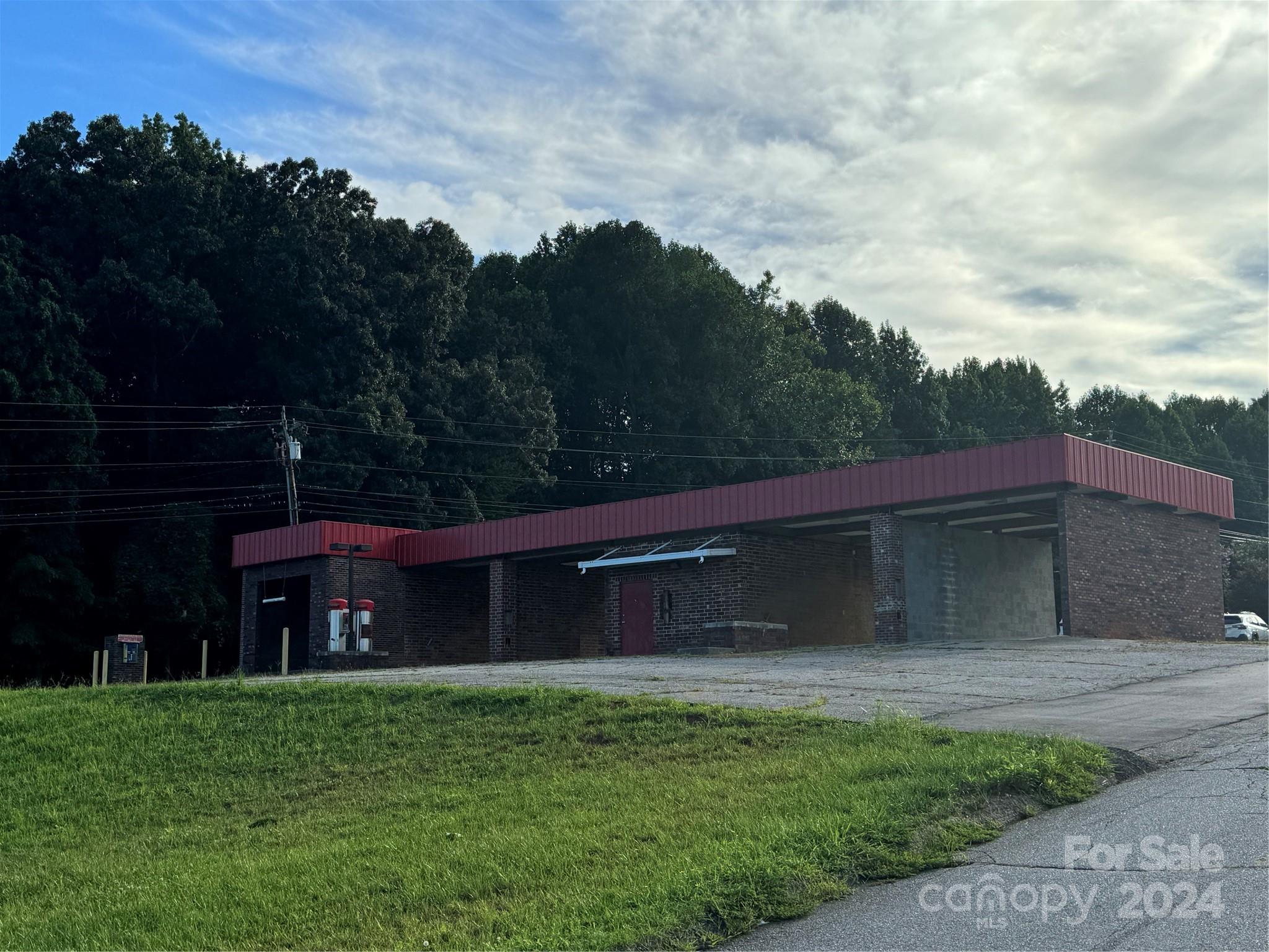 324 Sanford Drive Morganton NC 28655