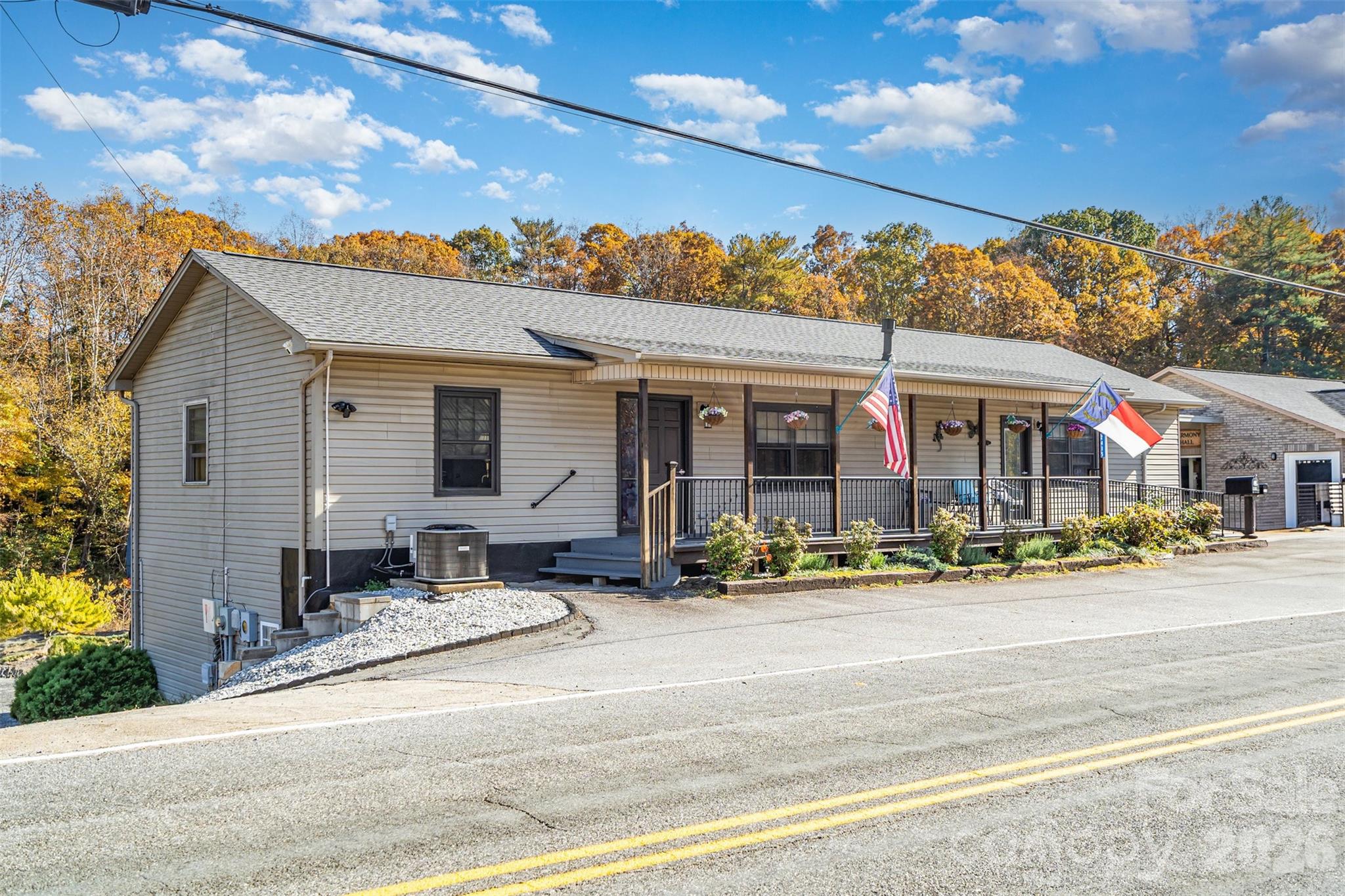 2415 A,b & 2441 S Center Street Hickory NC 28602