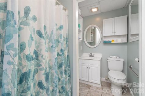 2415 A,b & 2441 S Center Street Hickory NC 28602