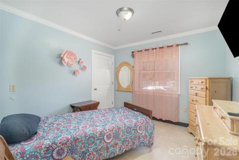 2415 A,b & 2441 S Center Street Hickory NC 28602