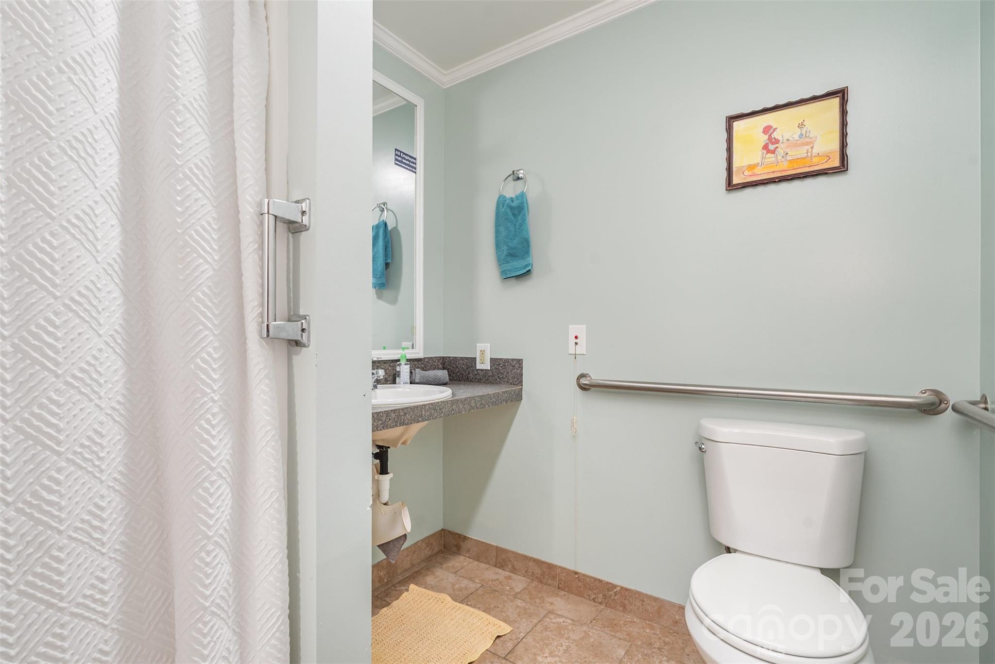 2415 A,b & 2441 S Center Street Hickory NC 28602