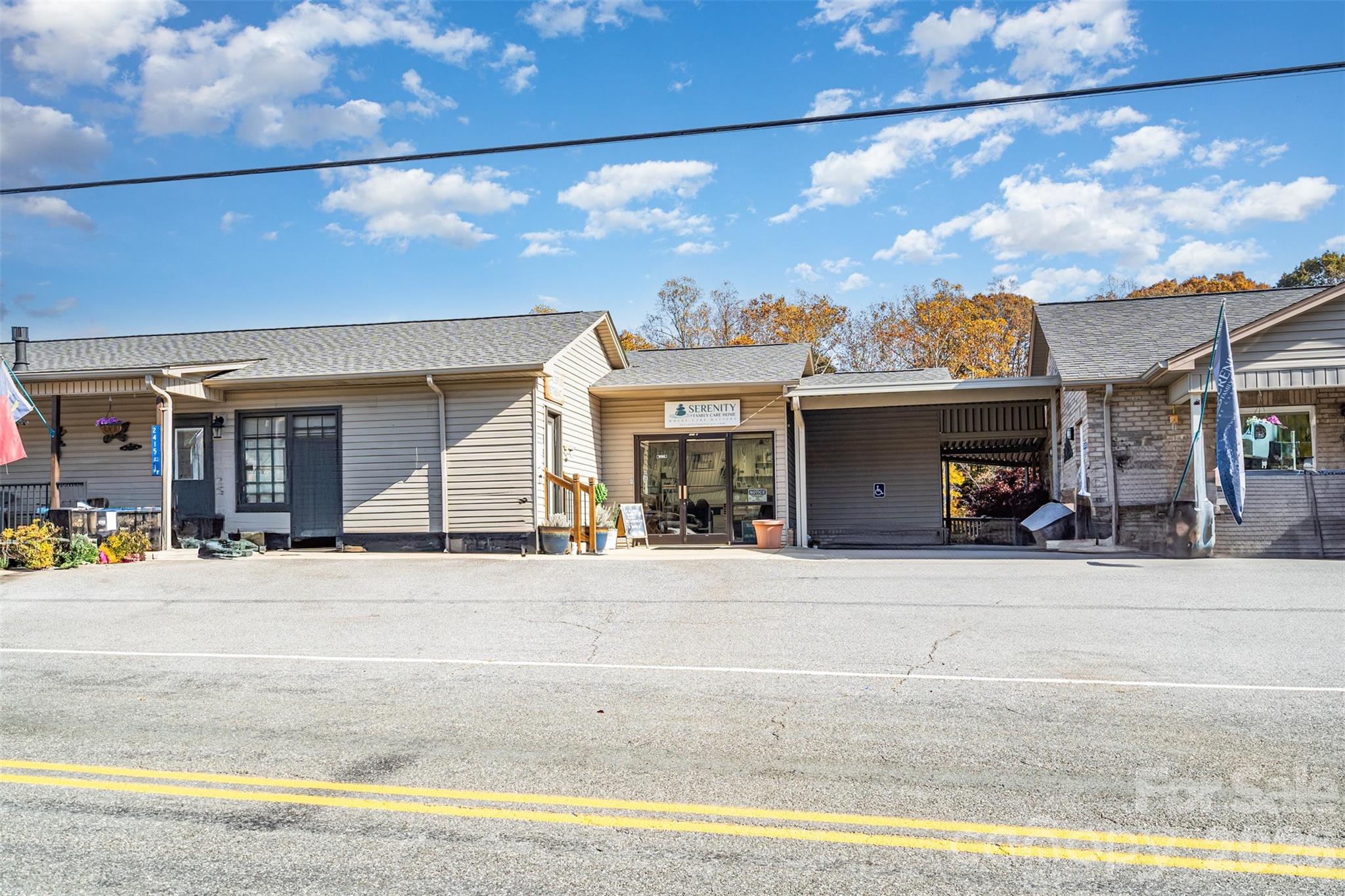 2415 A,b & 2441 S Center Street Hickory NC 28602
