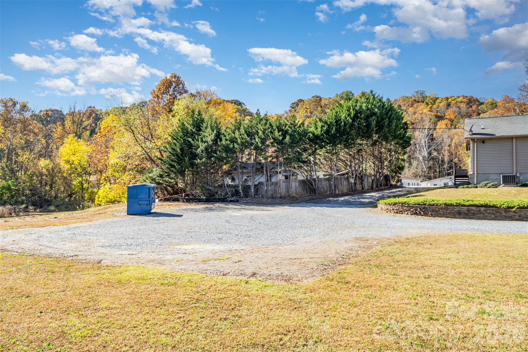 2415 A,b & 2441 S Center Street Hickory NC 28602