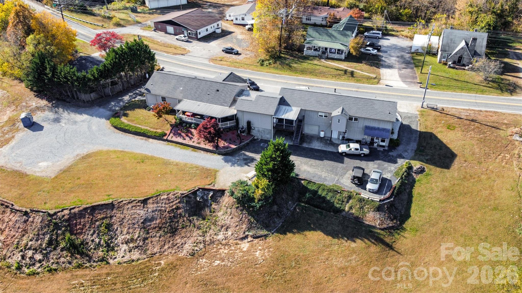 2415 A,b & 2441 S Center Street Hickory NC 28602