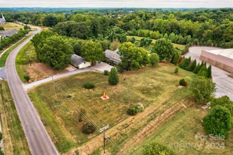 144 Ervin Road Mooresville NC 28117