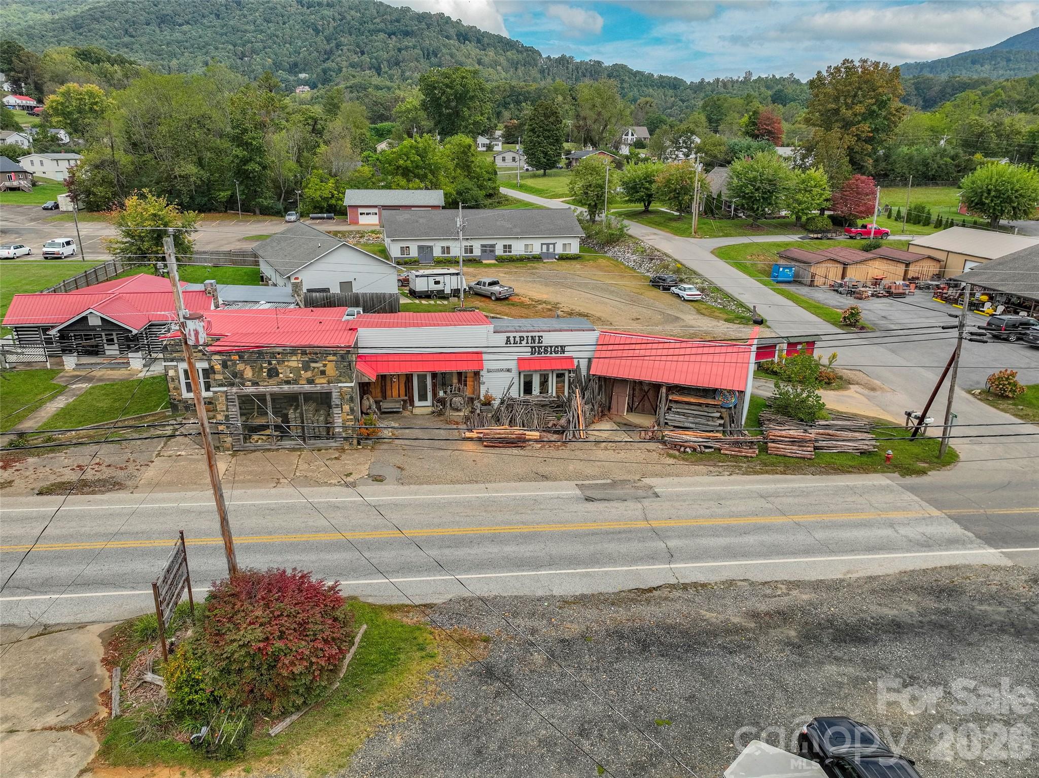 505 E Main Street Burnsville NC 28714
