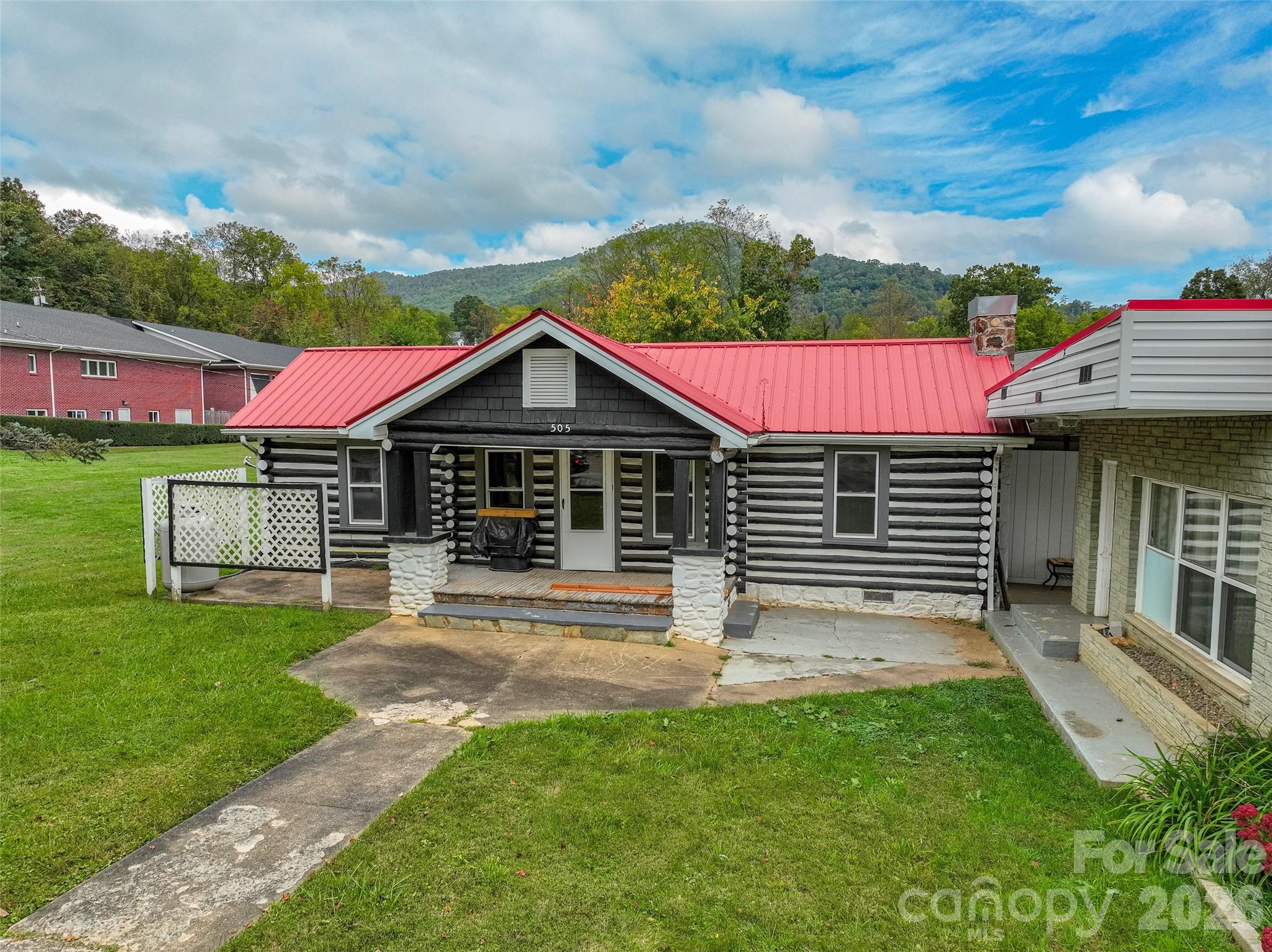 505 E Main Street Burnsville NC 28714
