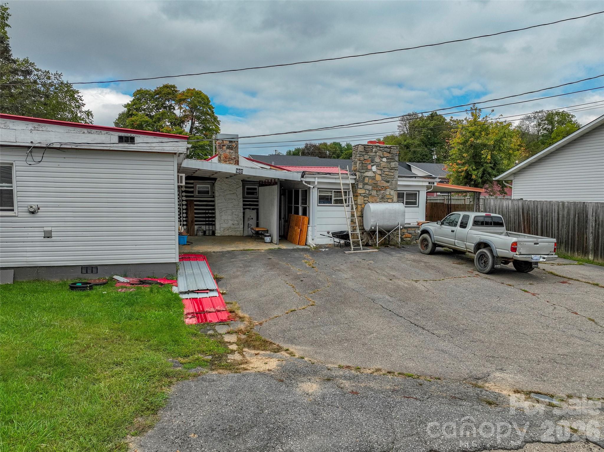 505 E Main Street Burnsville NC 28714