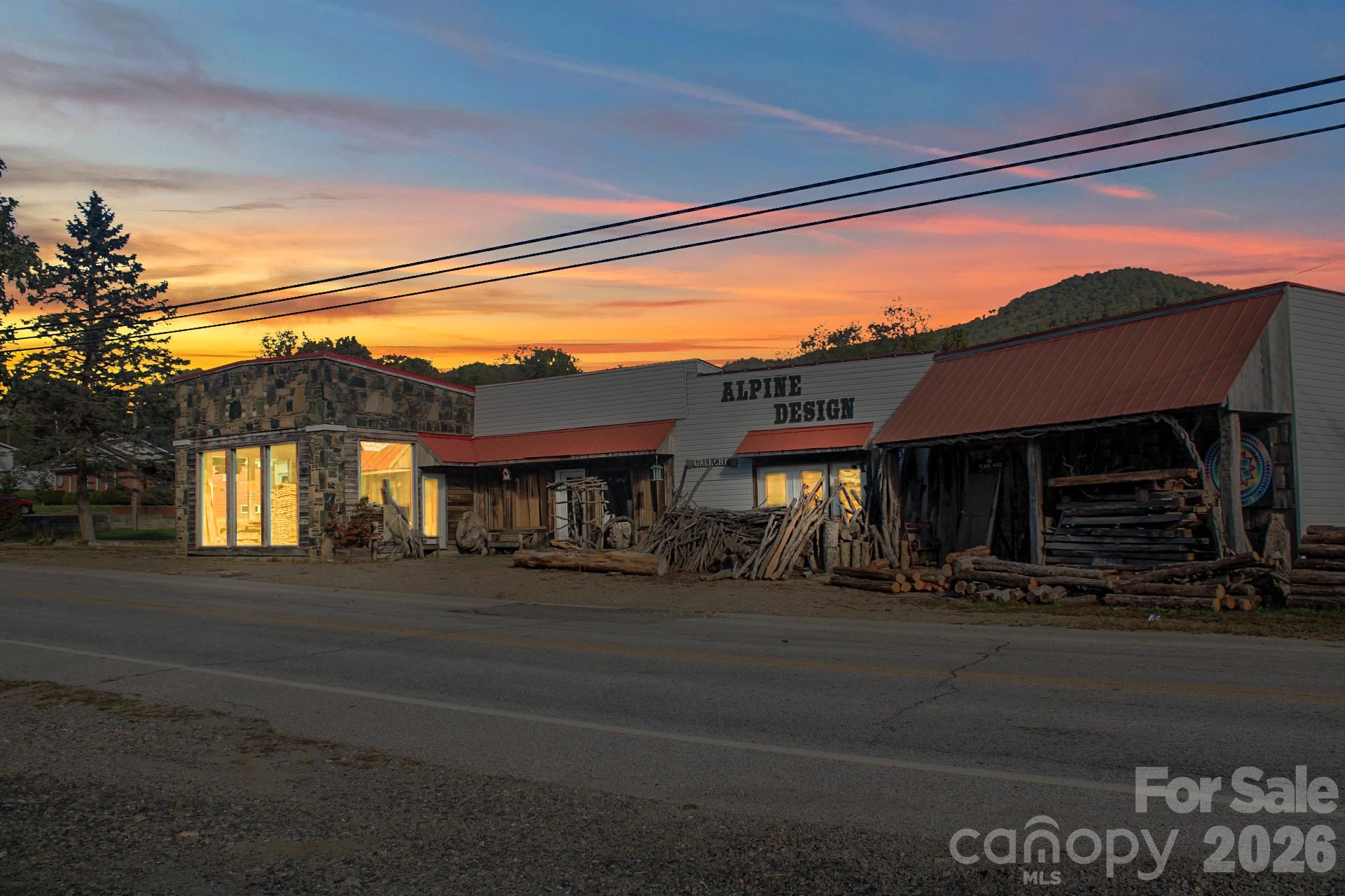505 E Main Street Burnsville NC 28714